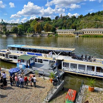 Přístaviště lodí Prague Boats