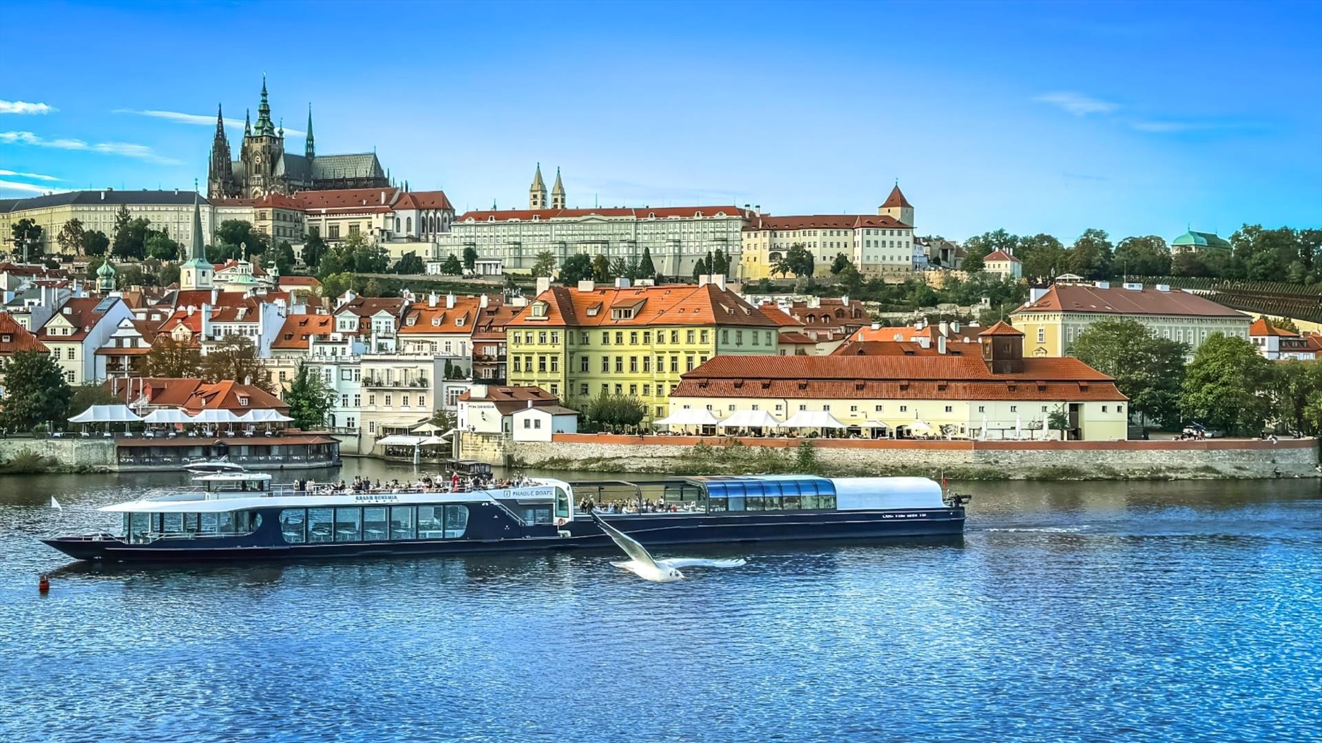A new sailing season has begun on the Vltava