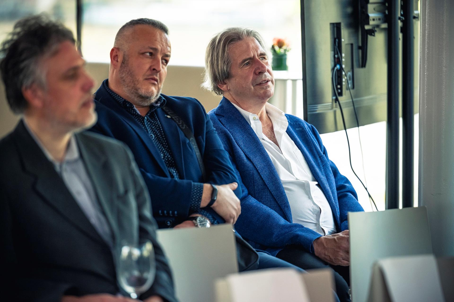 Fotografia: A meeting on the Vltava: a new platform for… – 17