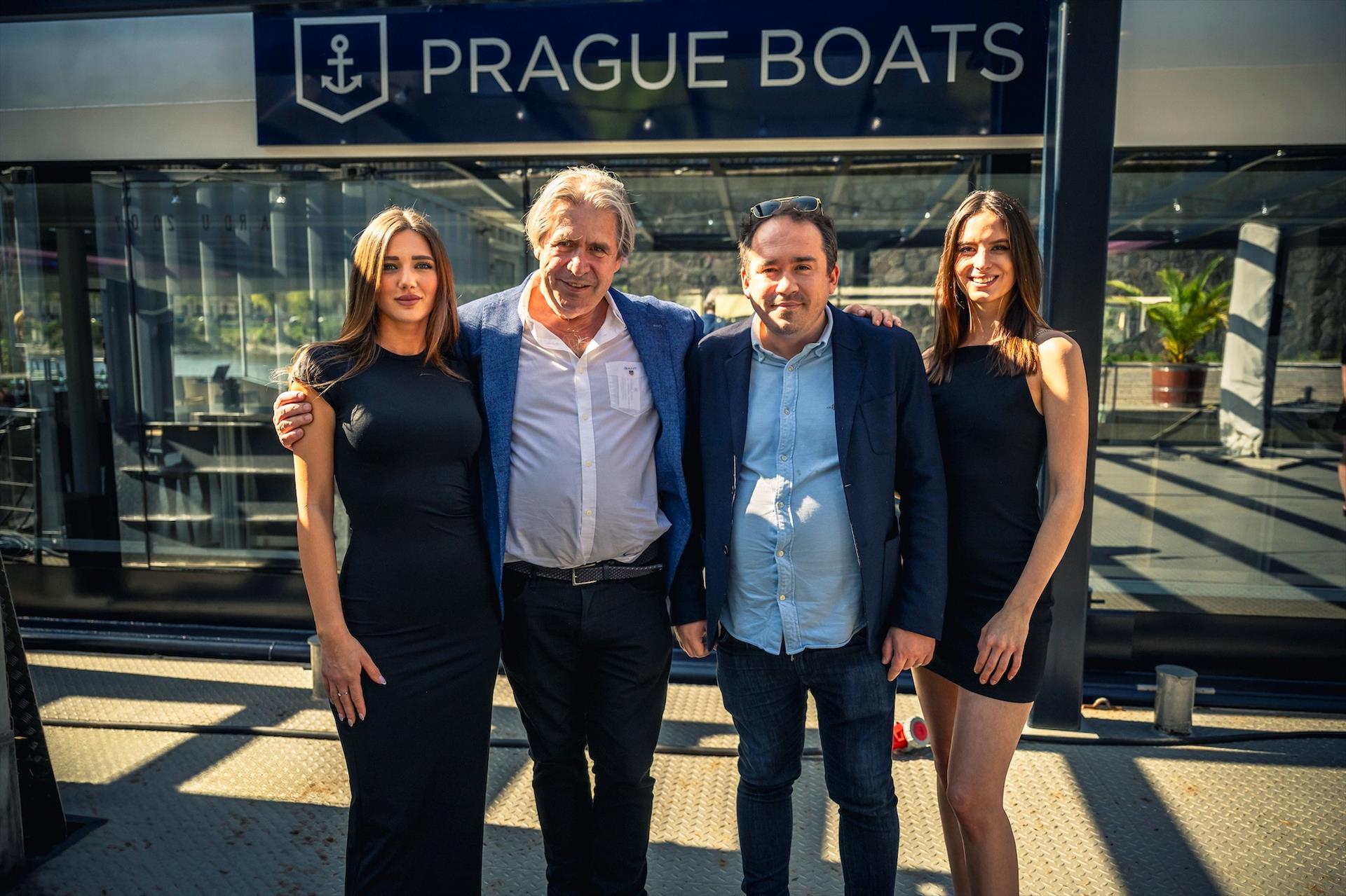 Fotografia: A meeting on the Vltava: a new platform for… – 10