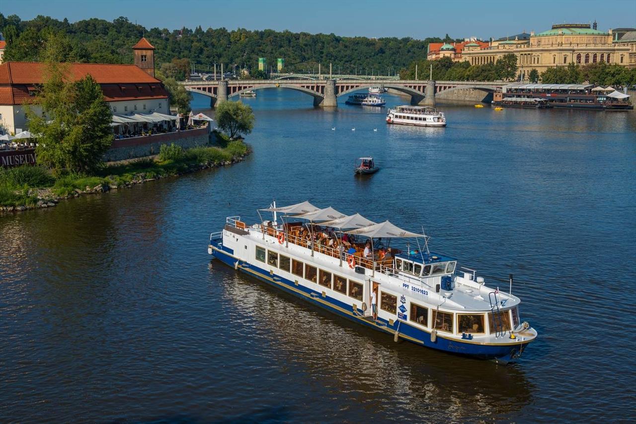 Foto: Prazska paroplavba e Prague Boats: into the new… – 2