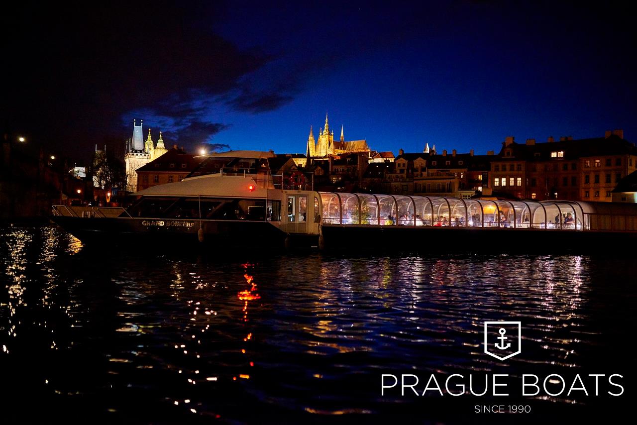 Photo: Valentine's Day cruise – 23