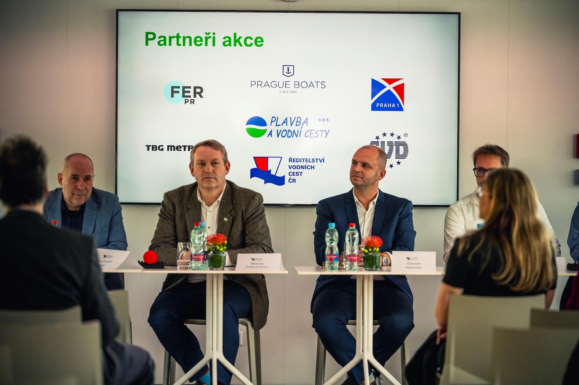 Fotografia: A meeting on the Vltava: a new platform for… – 22