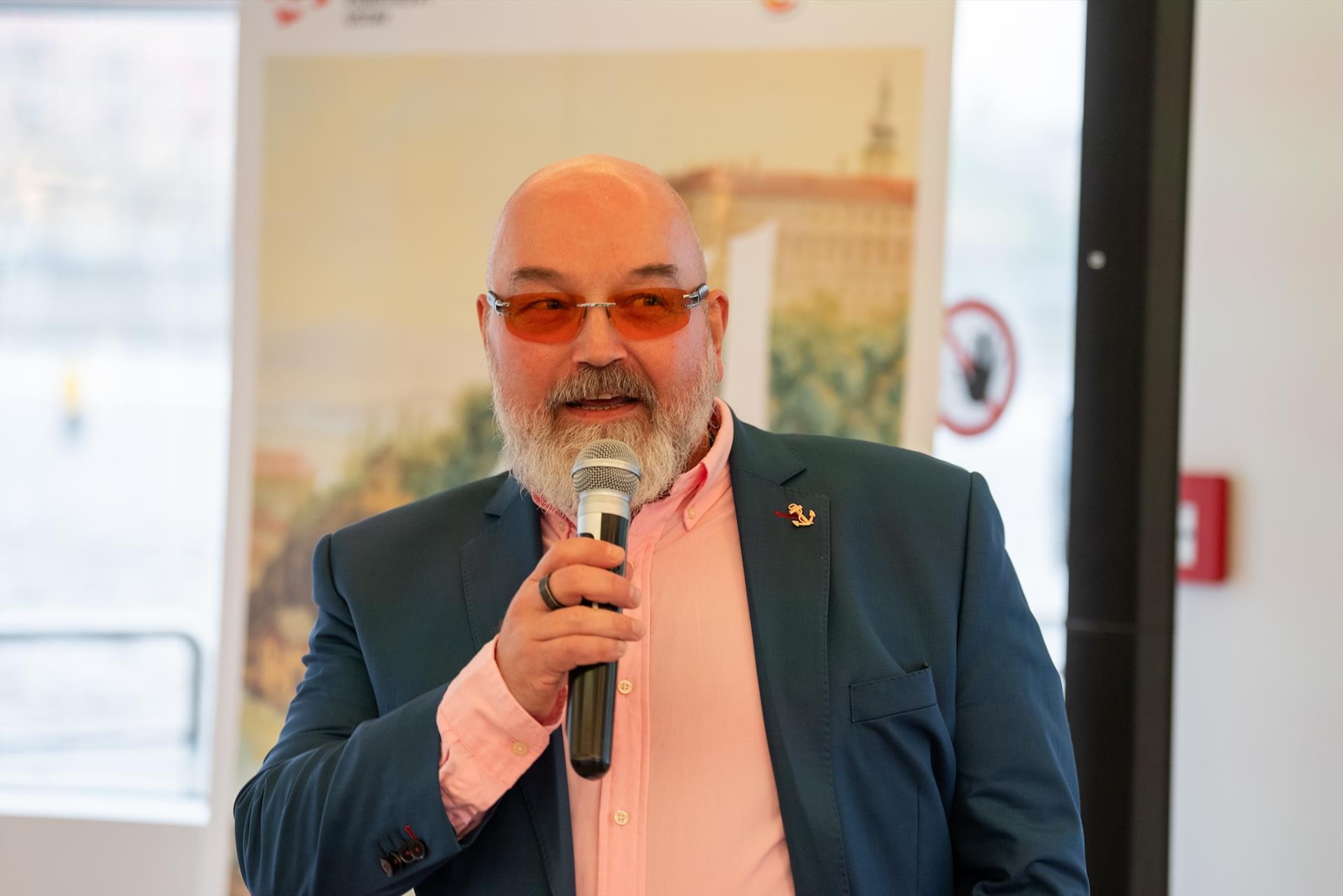 Photo: Press conference for the VLTAVA Famous &… – 2