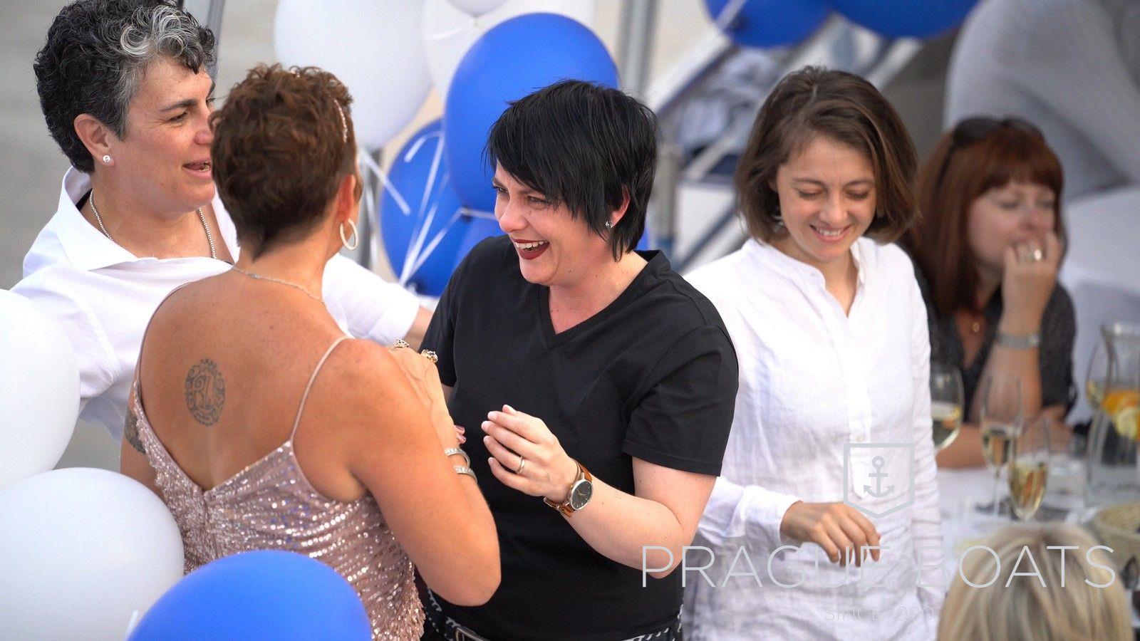 Photo : Svatební afterparty na bateau Agnes de Bohemia – 12