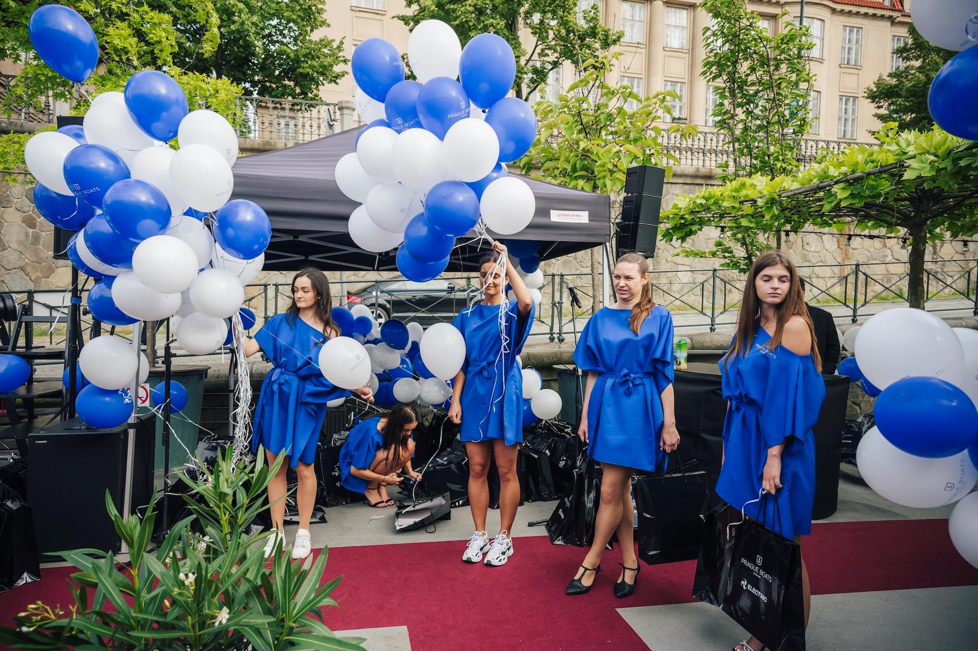 Photo : Pokřtili jsme další elektrickou loď Anna Carolina – 45