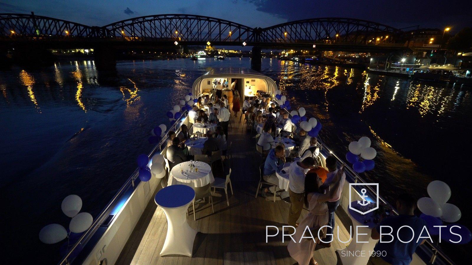 Photo : Svatební afterparty na bateau Agnes de Bohemia – 80