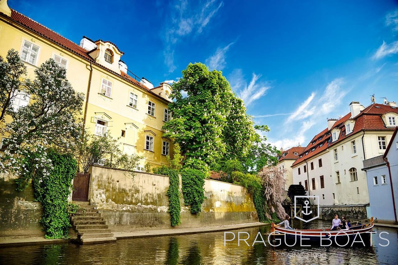 Foto: Privátní Fahrten na malých Schiffech jsou IN – 16