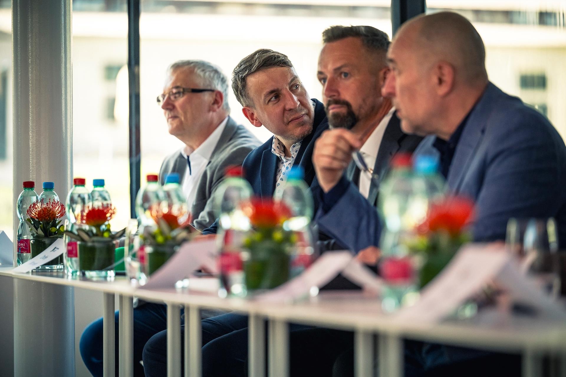 Fotografia: A meeting on the Vltava: a new platform for… – 7