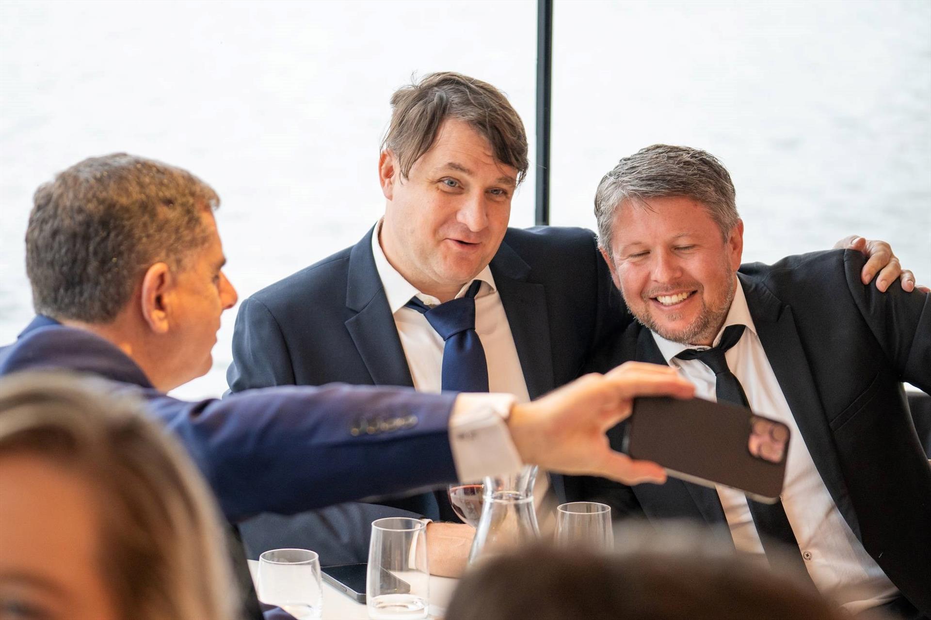 Photo : Rencontre à bord: diplomatie, affaires et… – 18