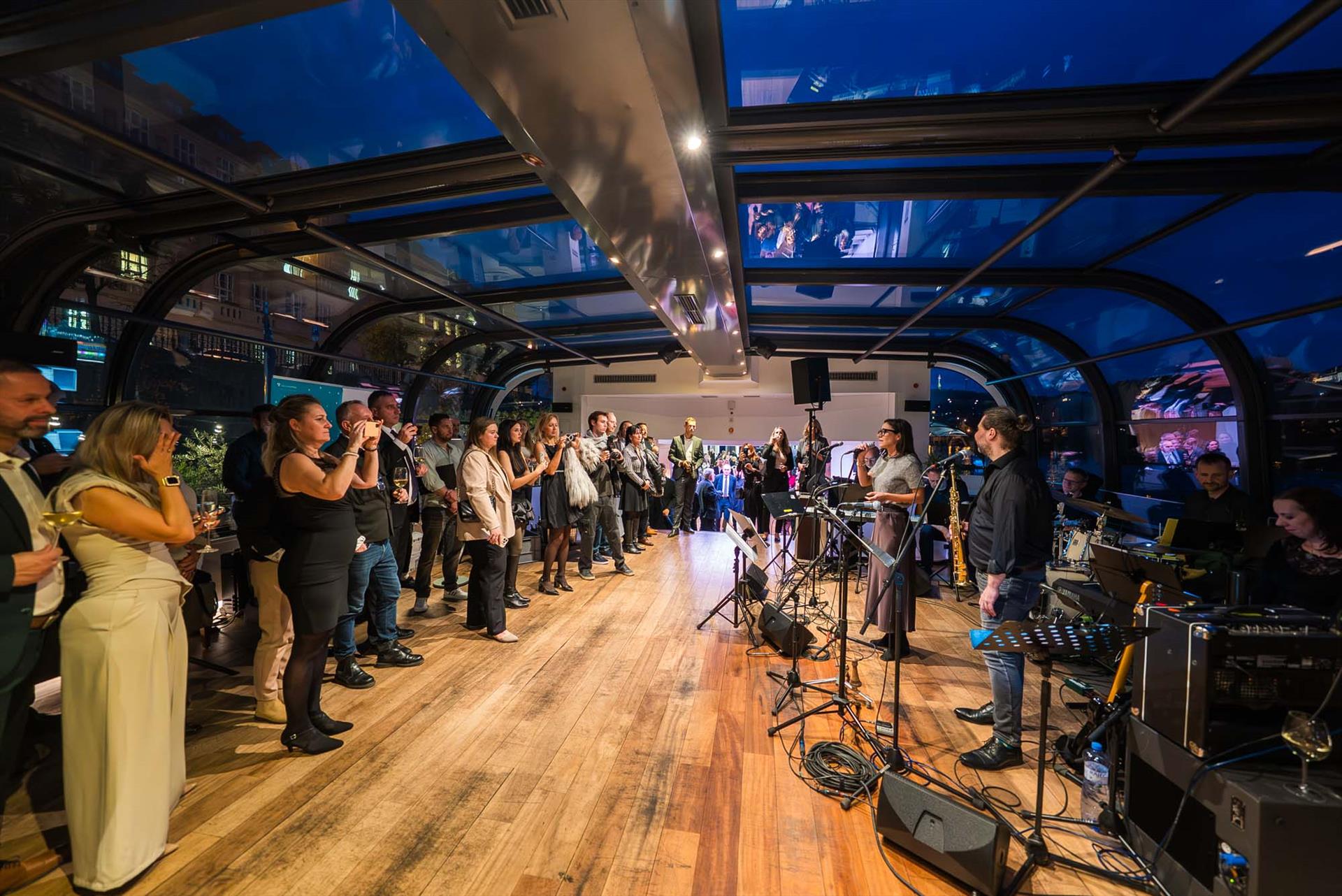 Foto: Una serata sulle onde: musica, luci e… – 16