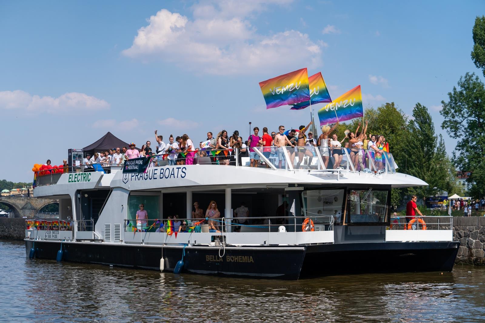 Photo: Prague Pride on the Vltava 2020 – 11