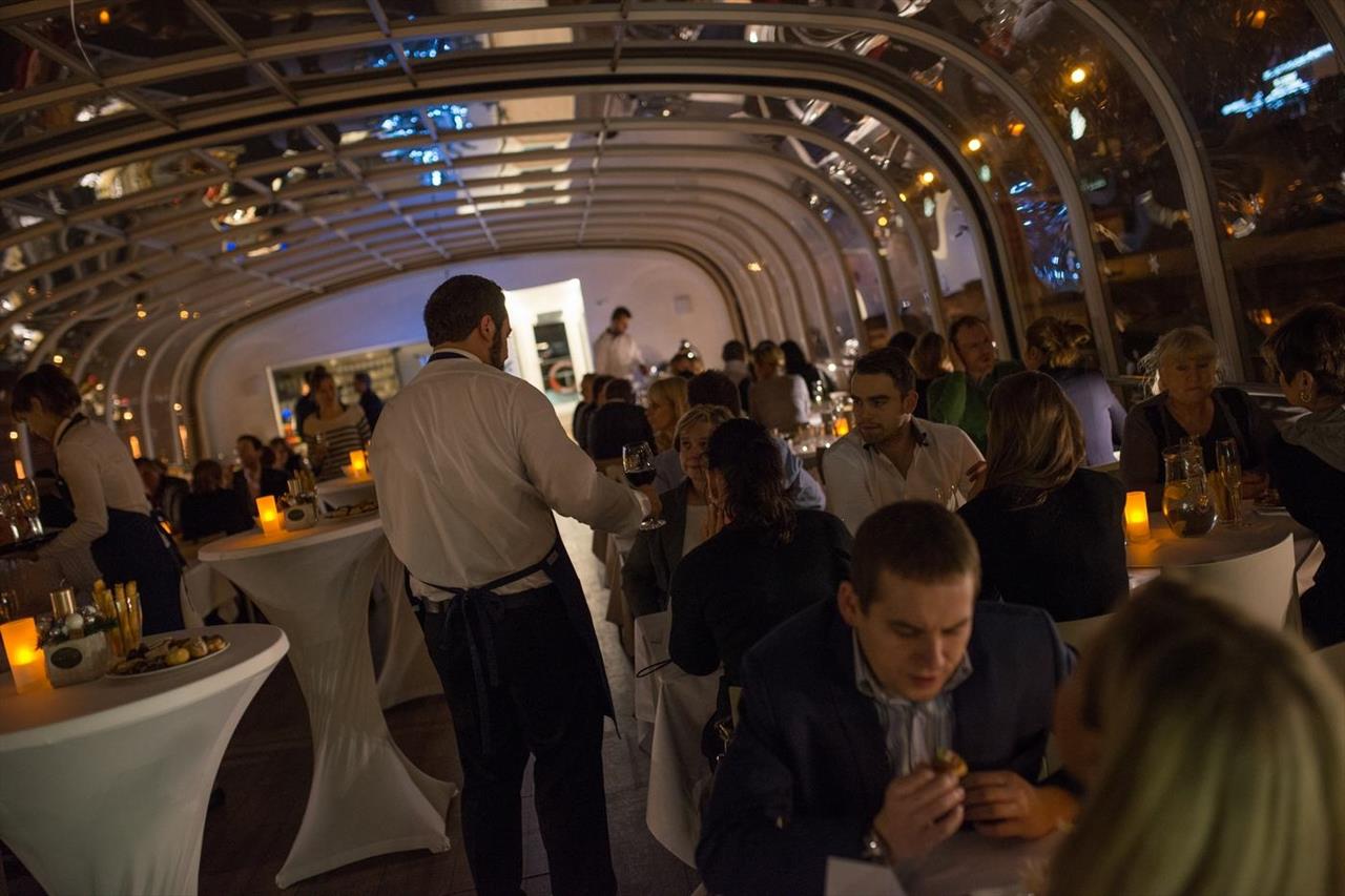 Foto: Christmas evento for business partners on… – 23