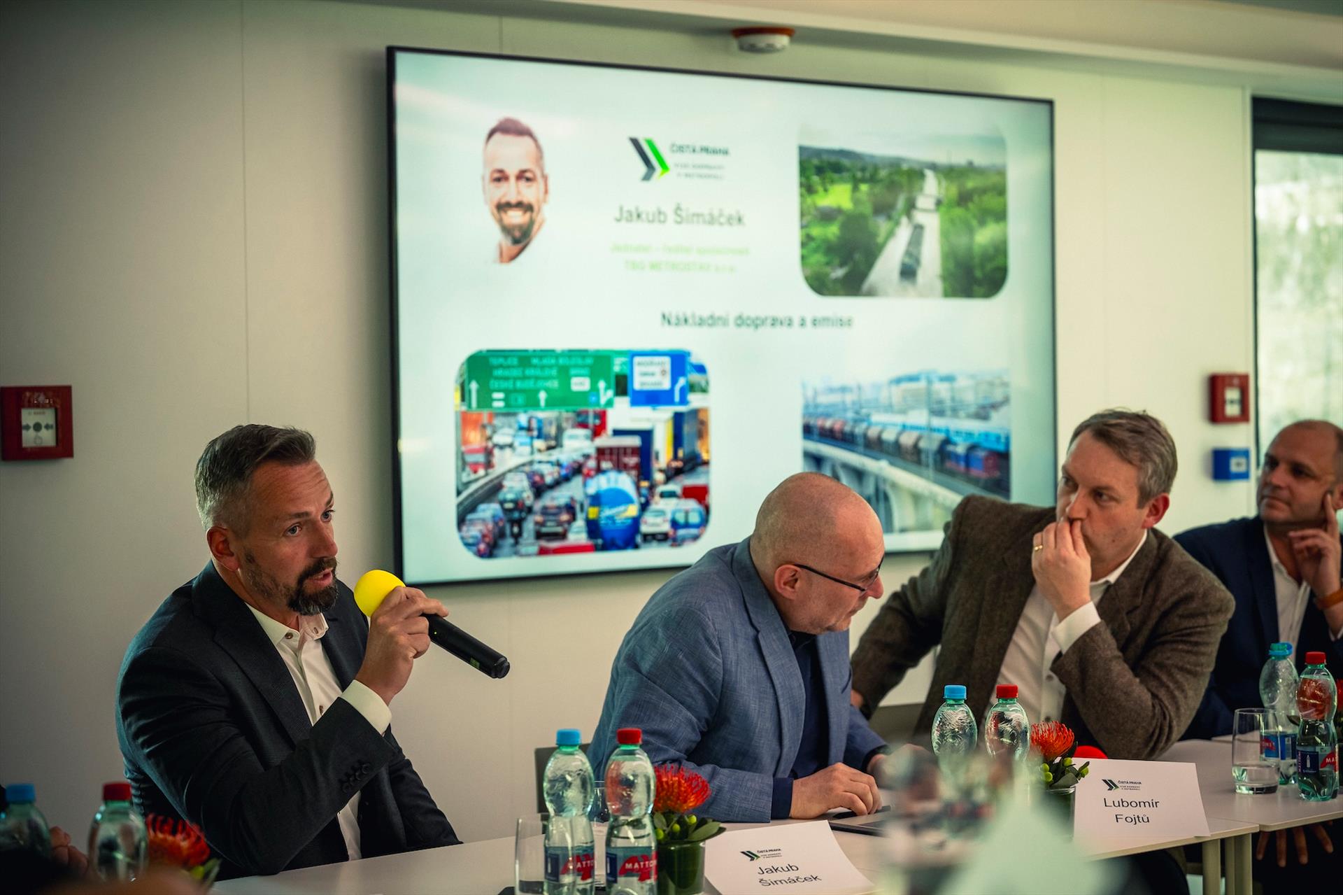 Fotografia: A meeting on the Vltava: a new platform for… – 30