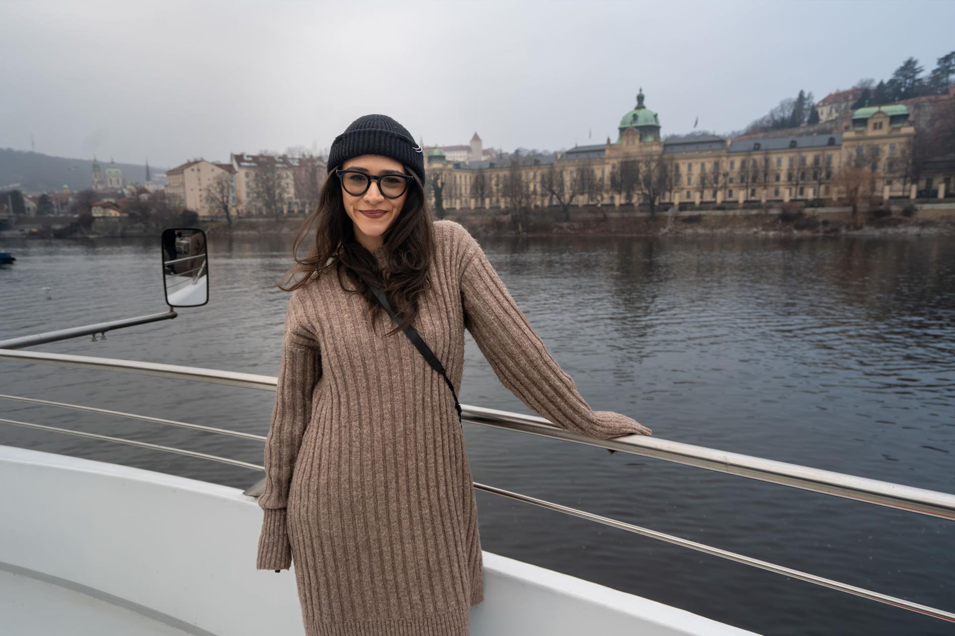 Photo: Frozen has dropped anchor on the Vltava – 91
