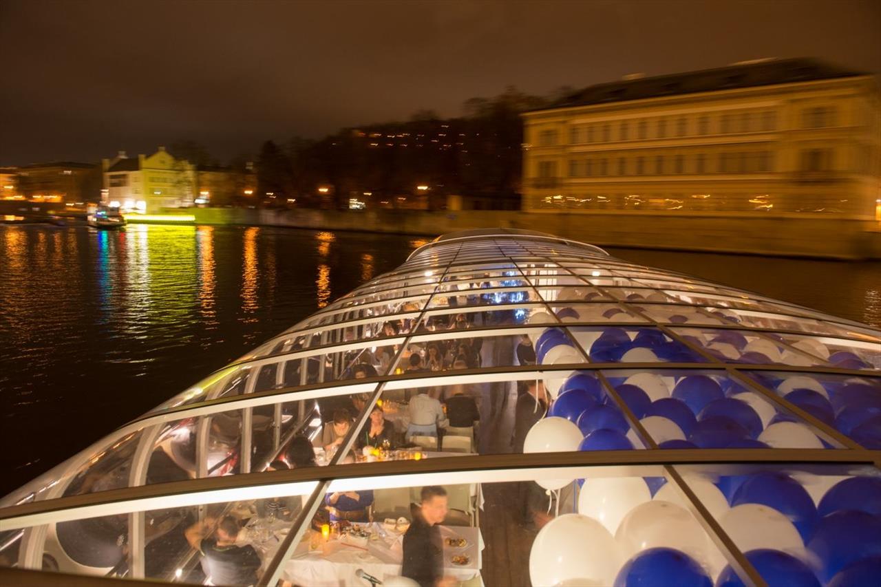 Foto: Christmas evento for business partners on… – 49