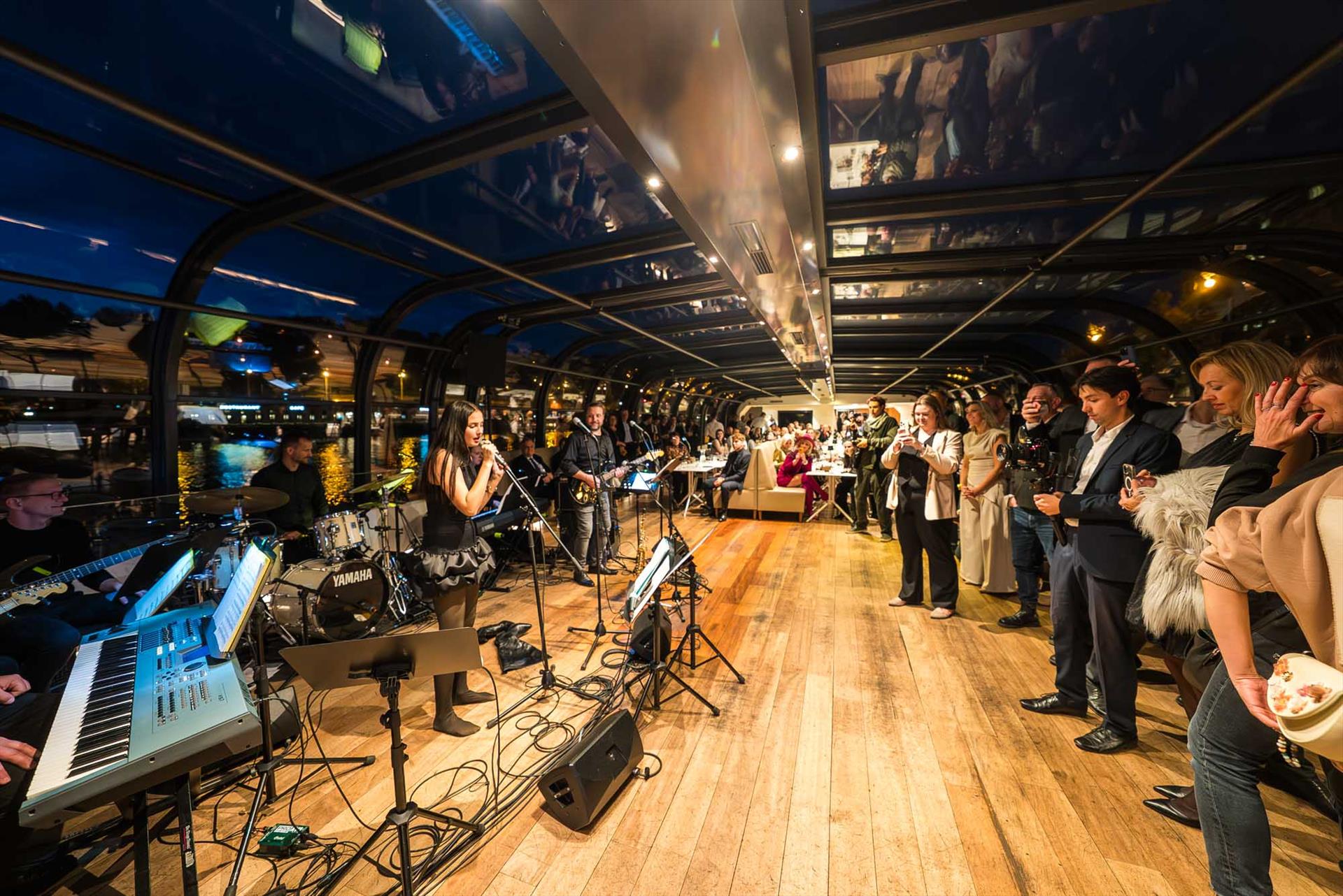 Foto: Una serata sulle onde: musica, luci e… – 18