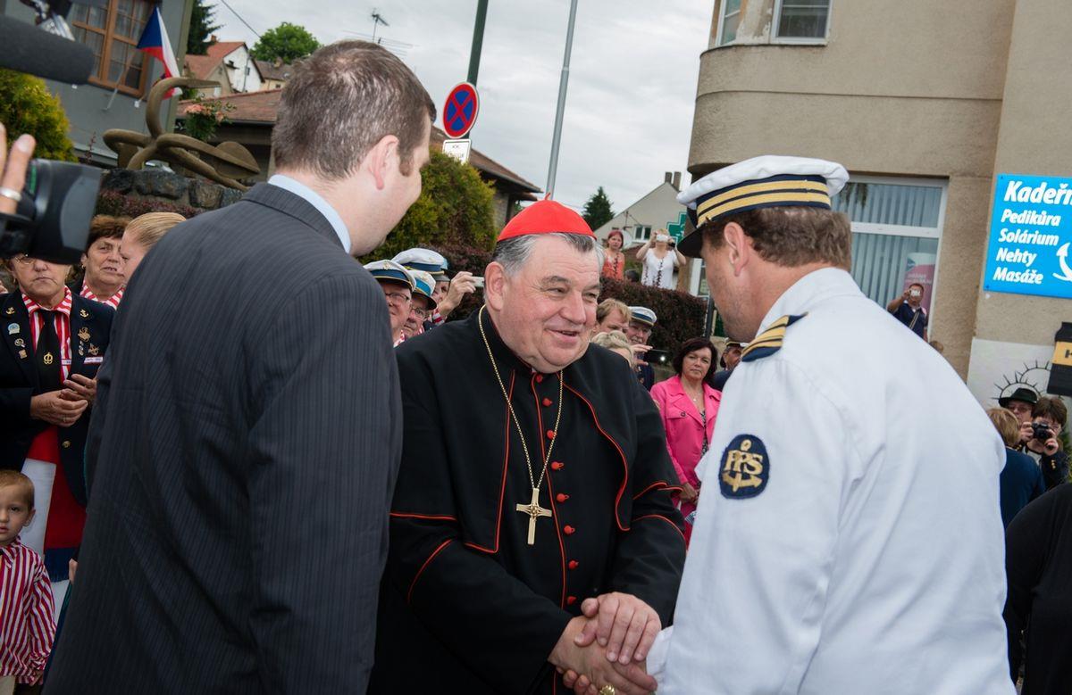 Photo : Městys Davle získal titul „Vorařská obec“ – 95