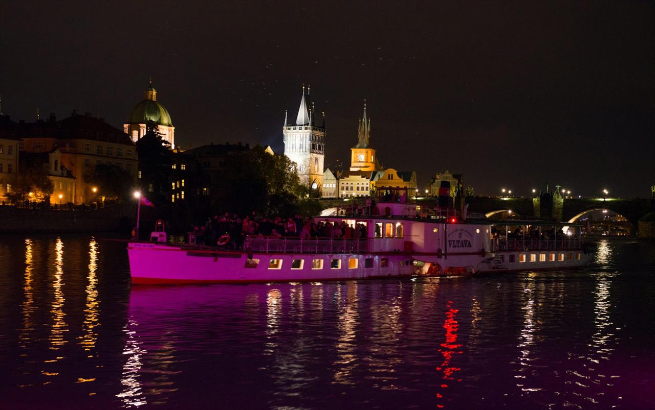 Foto: Moldava y Vysehrad steamers sailed at the Signal… – 24
