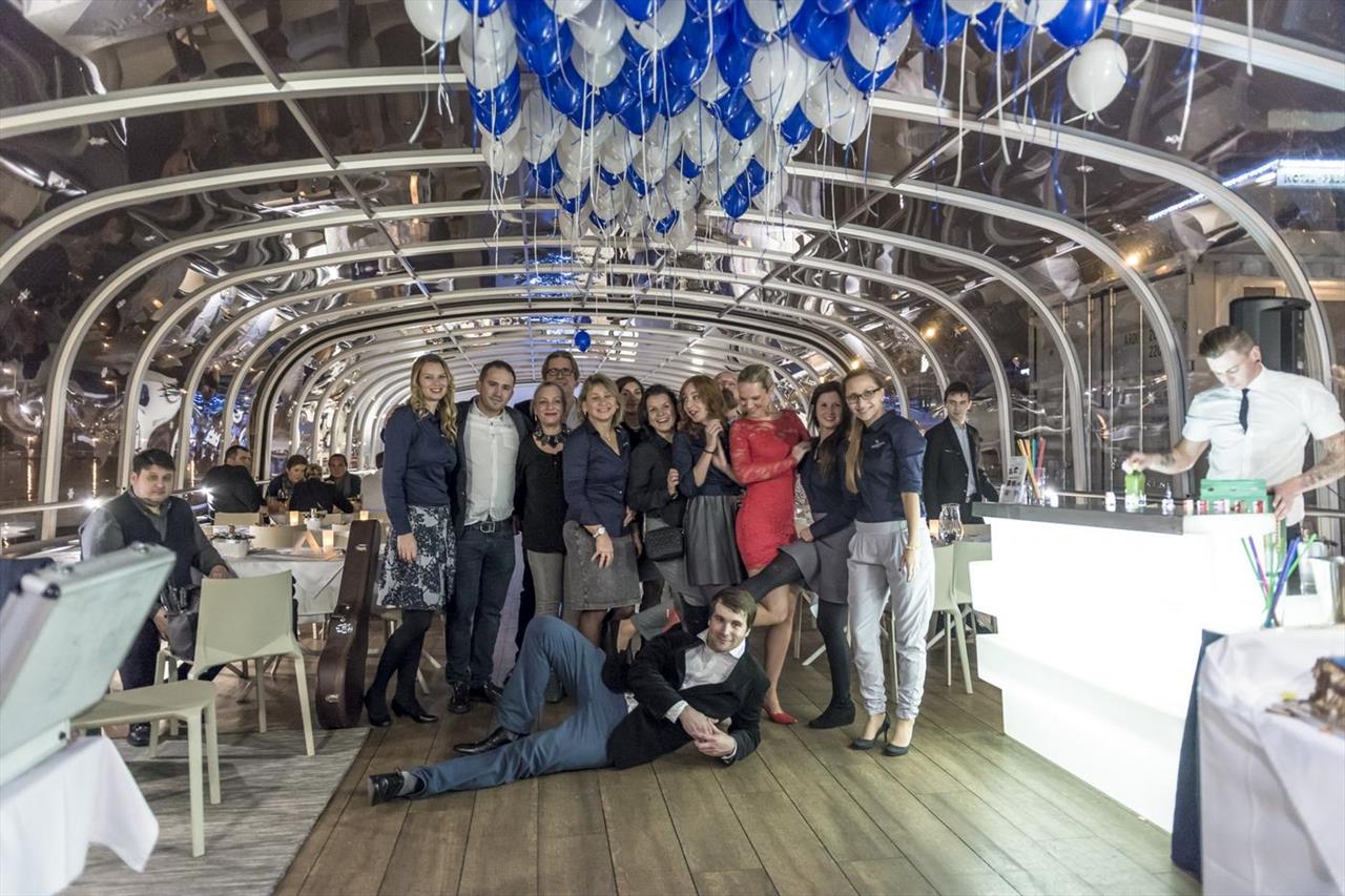 Foto: Christmas evento for business partners on… – 51
