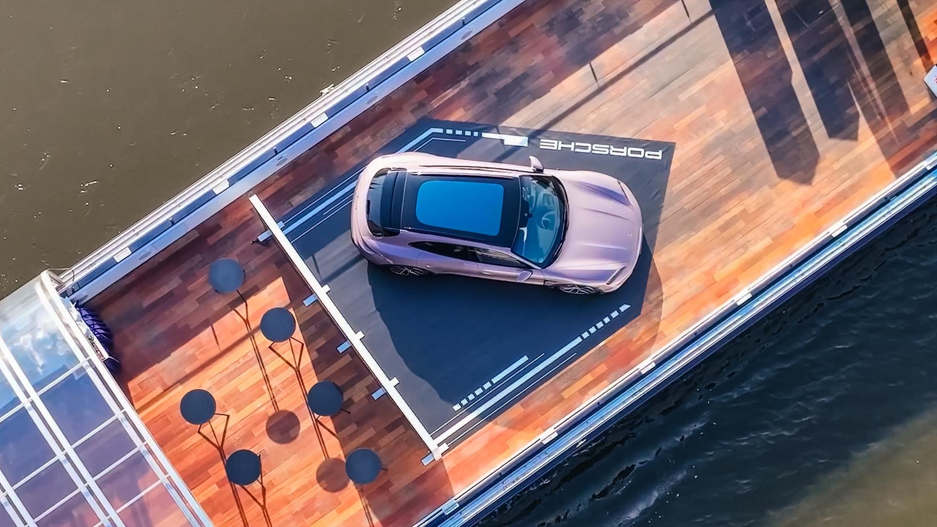 Photo : Porsche Taycan na palubě Prague Boats – 8