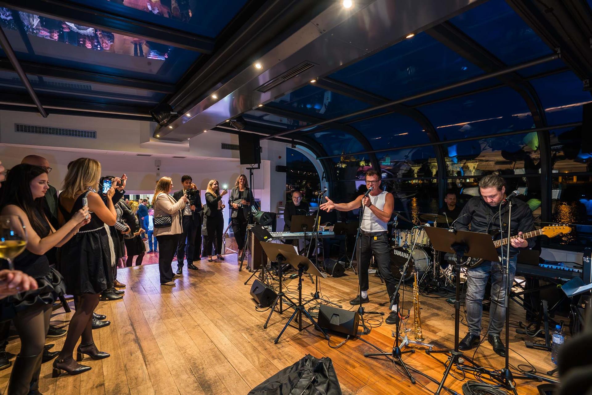 Foto: Una serata sulle onde: musica, luci e… – 17