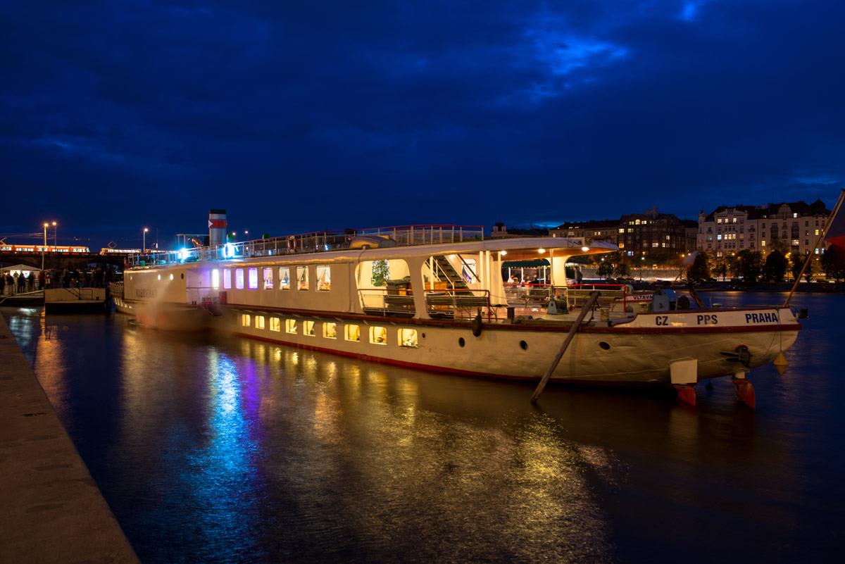 Foto: Moldava y Vysehrad steamers sailed at the Signal… – 4