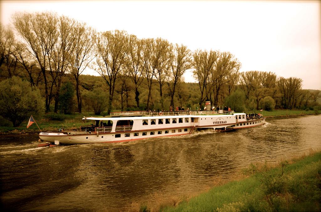 Foto: Dampfschiff VyšeBurg-75. narozeniny – 14