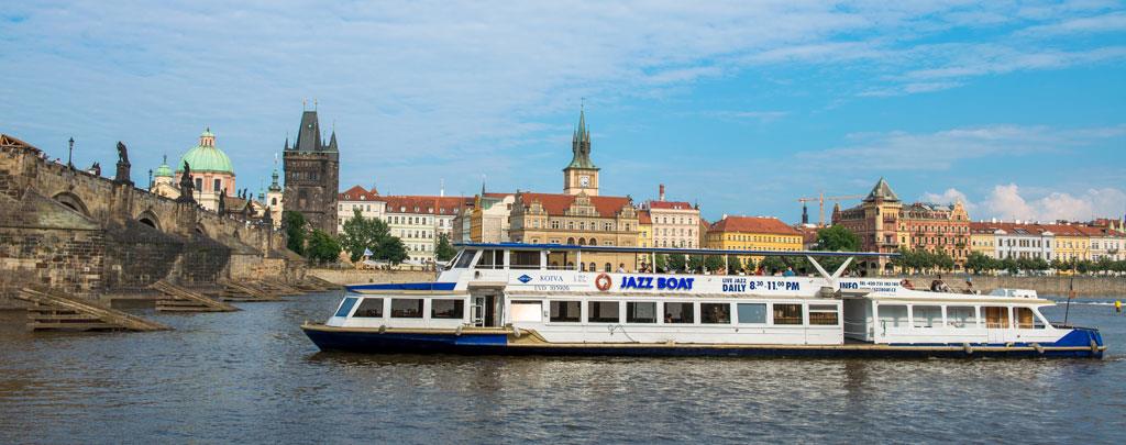 Photo : V Prague přibývá turistů – 6