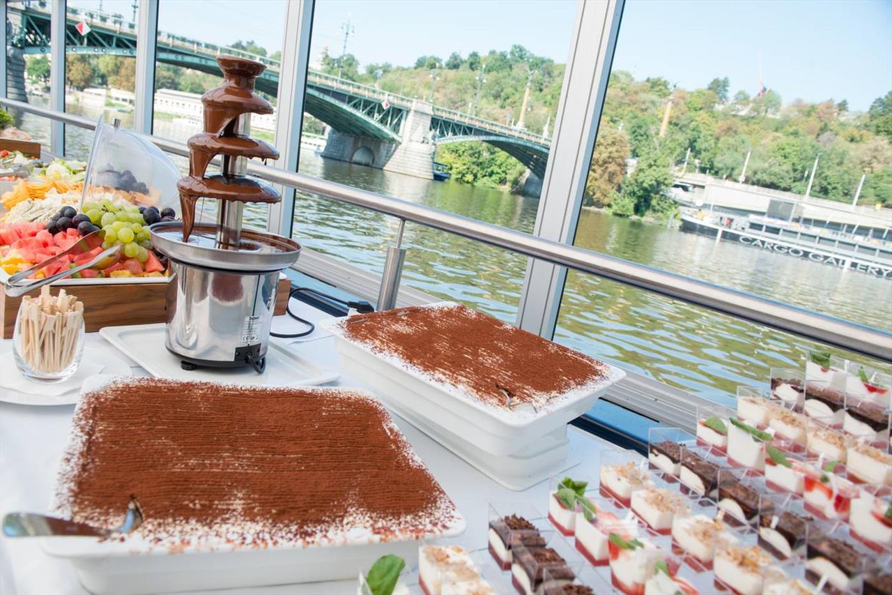 Photo: This is what brunch on Bohemia Rhapsody looked… – 20