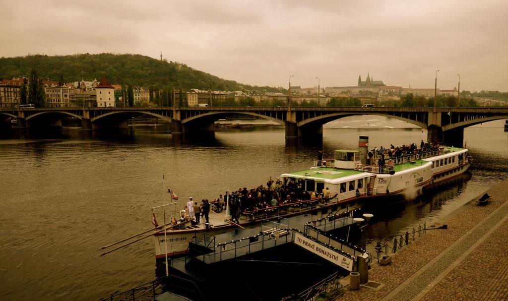 Foto: Dampfschiff VyšeBurg-75. narozeniny – 3