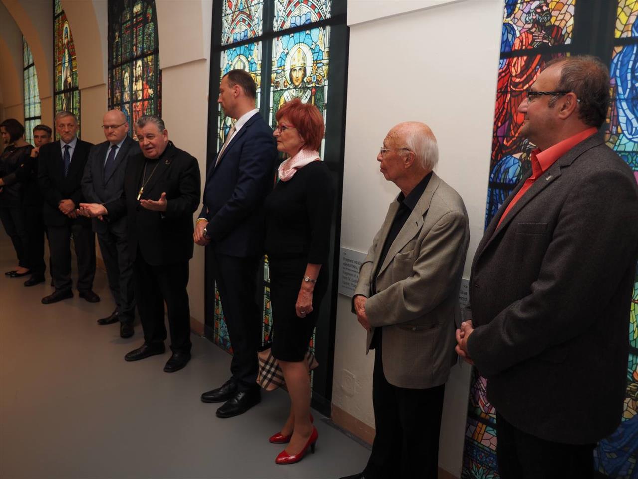 Foto: Sacral Praga - Minister Herman opened a new… – 13