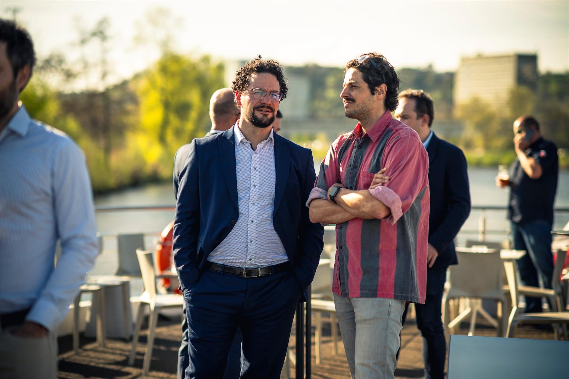 Fotografia: A meeting on the Vltava: a new platform for… – 52