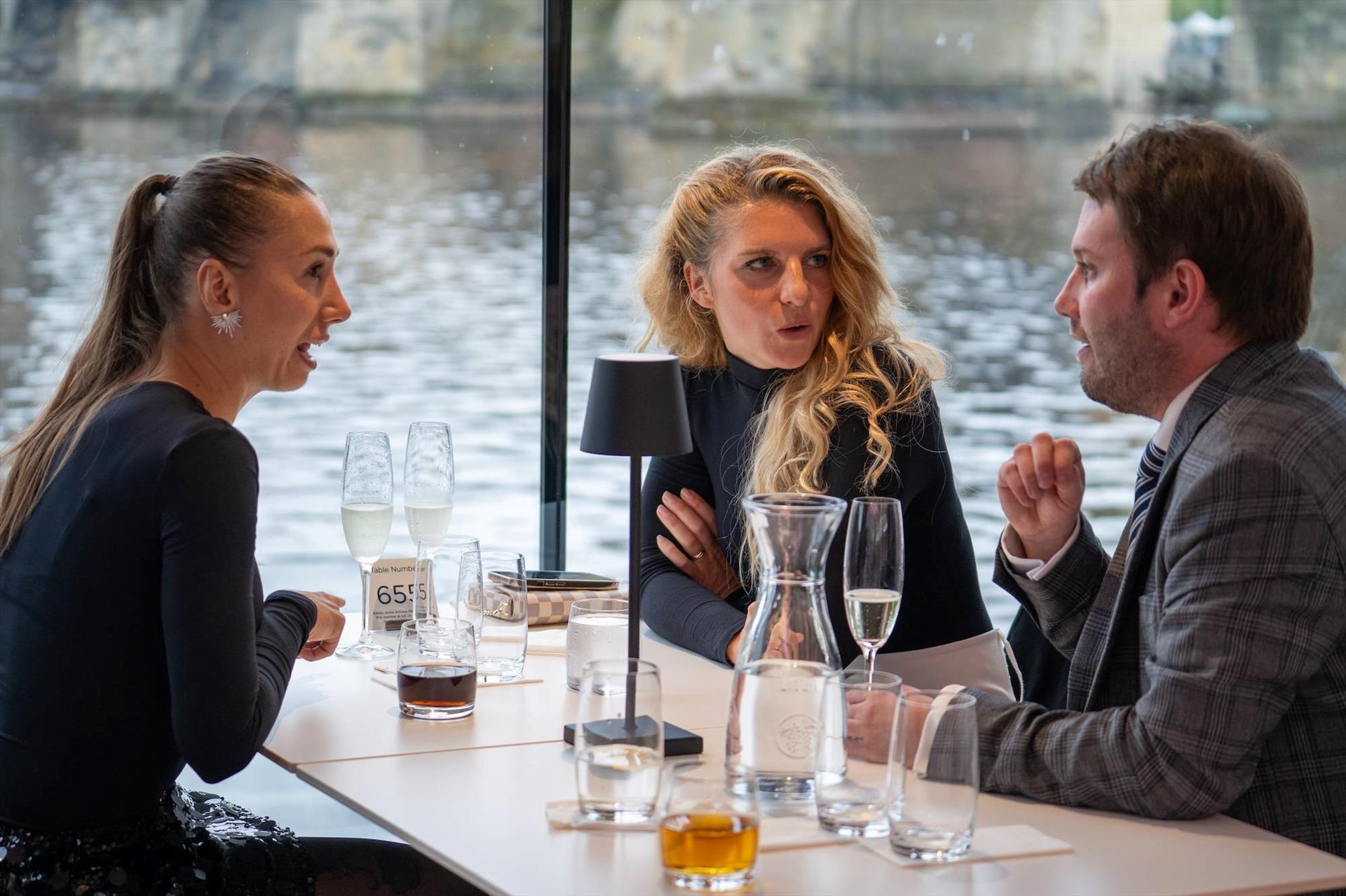 Photo : Rencontre à bord: diplomatie, affaires et… – 26