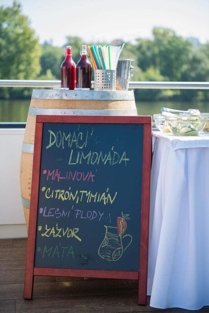 Photo: This is what brunch on Bohemia Rhapsody looked… – 42