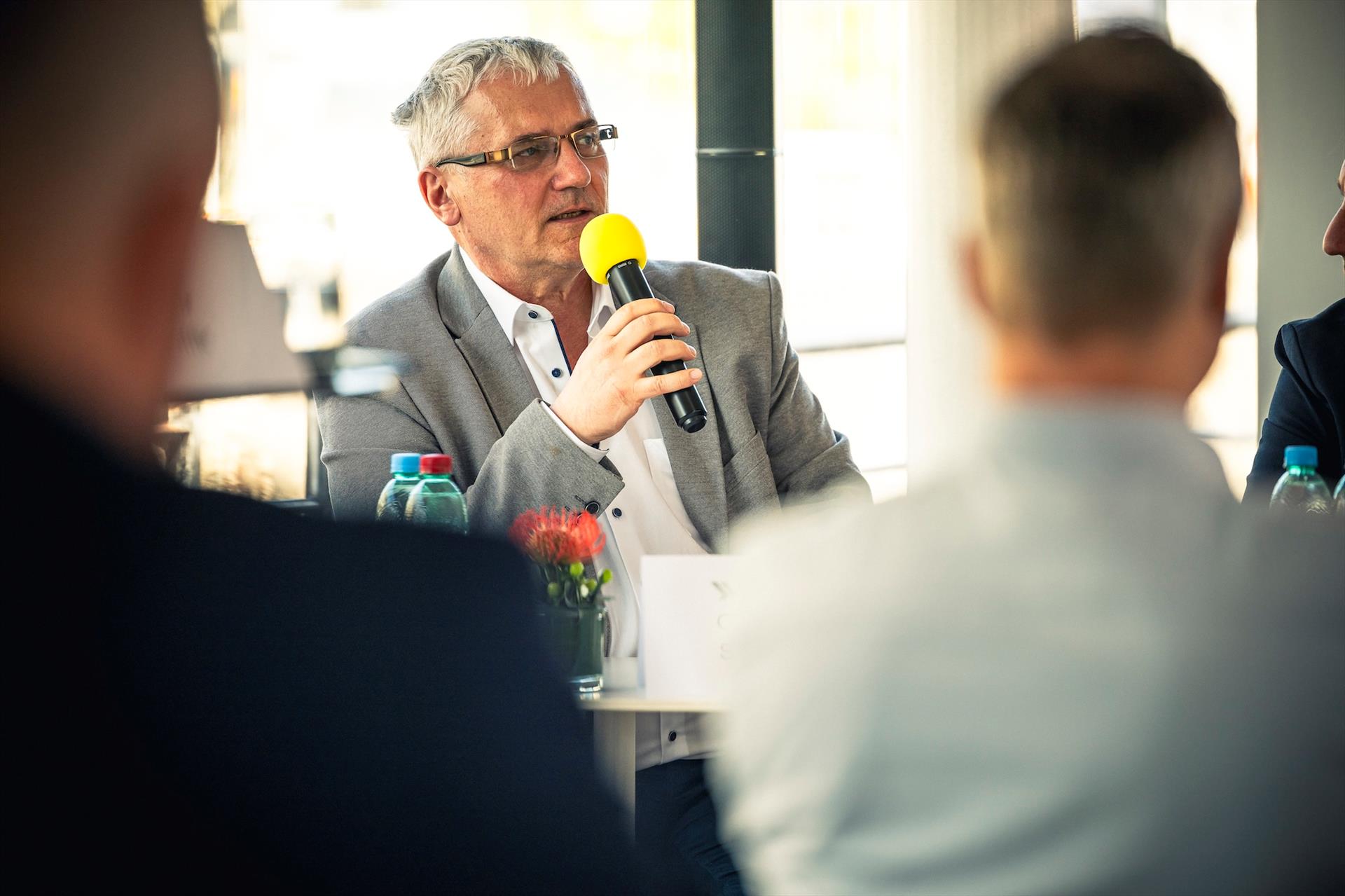 Fotografia: A meeting on the Vltava: a new platform for… – 16
