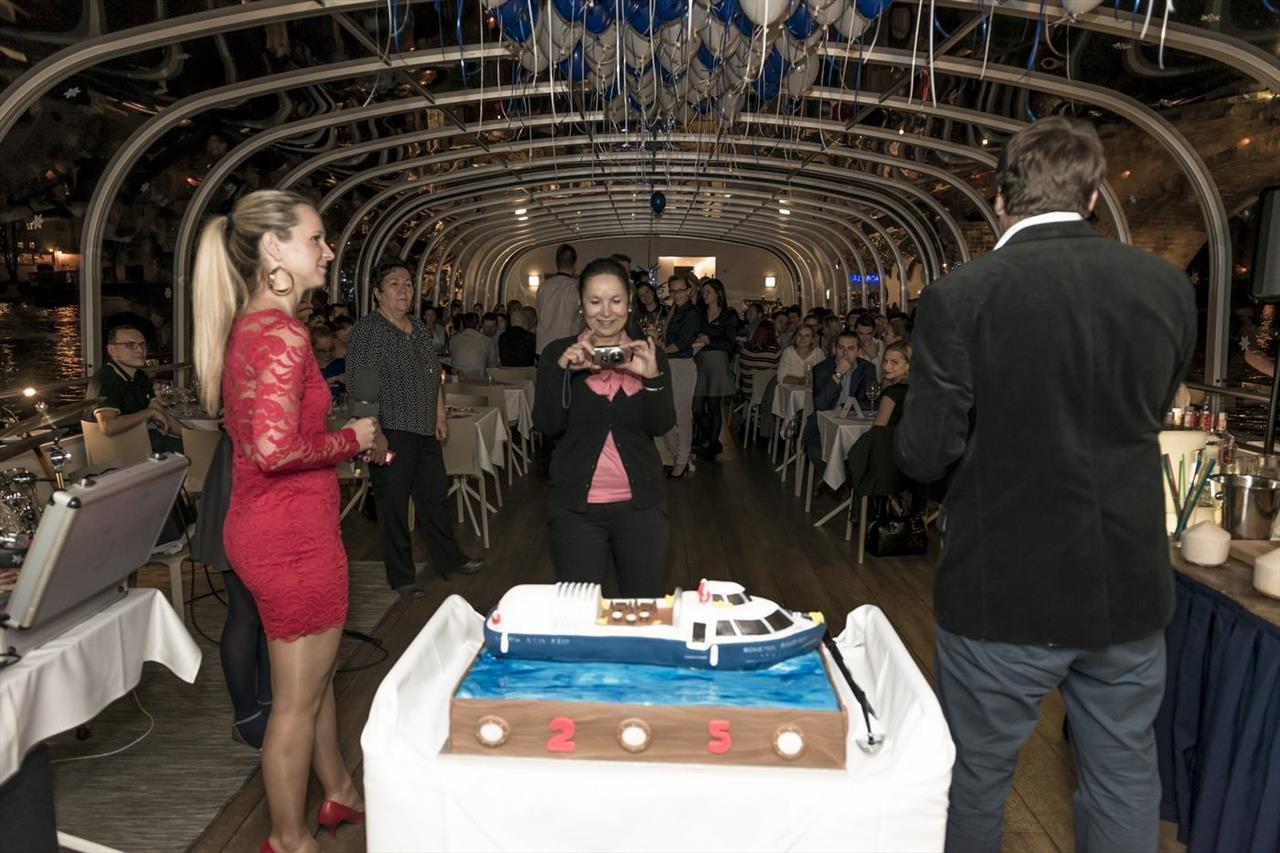 Foto: Christmas evento for business partners on… – 81