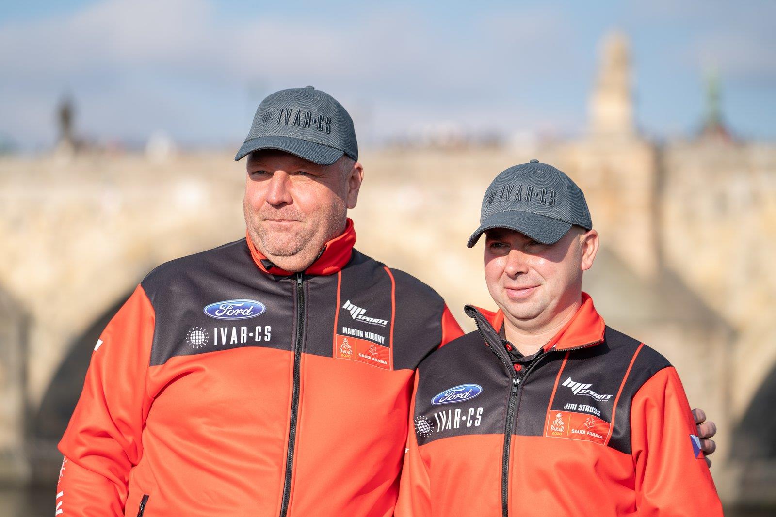 Photo : Posádky Rallye Dakar 2020 se představily na… – 15
