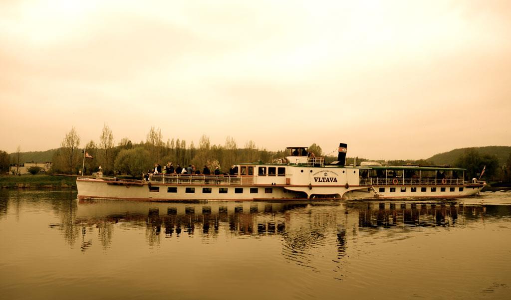 Foto: Dampfschiff VyšeBurg-75. narozeniny – 7