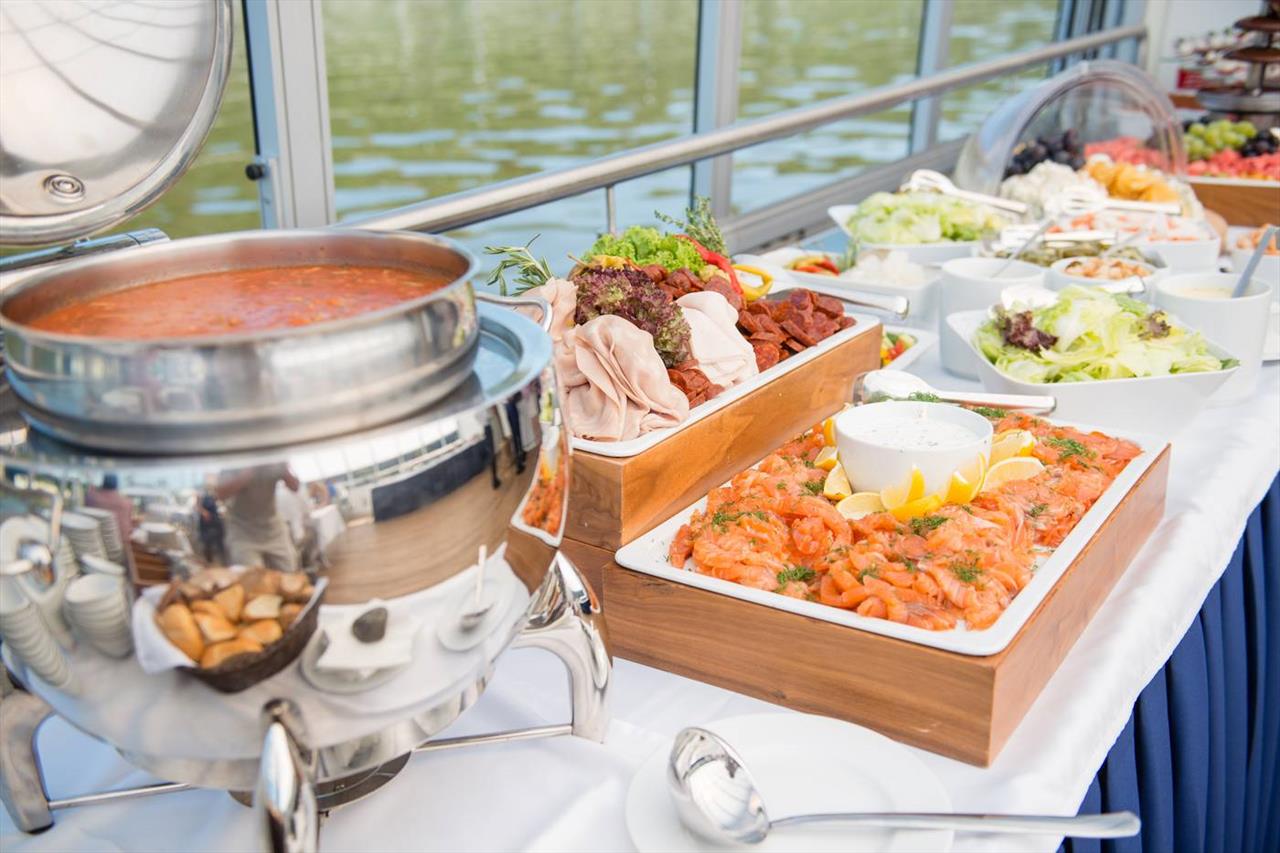 Photo: This is what brunch on Bohemia Rhapsody looked… – 27