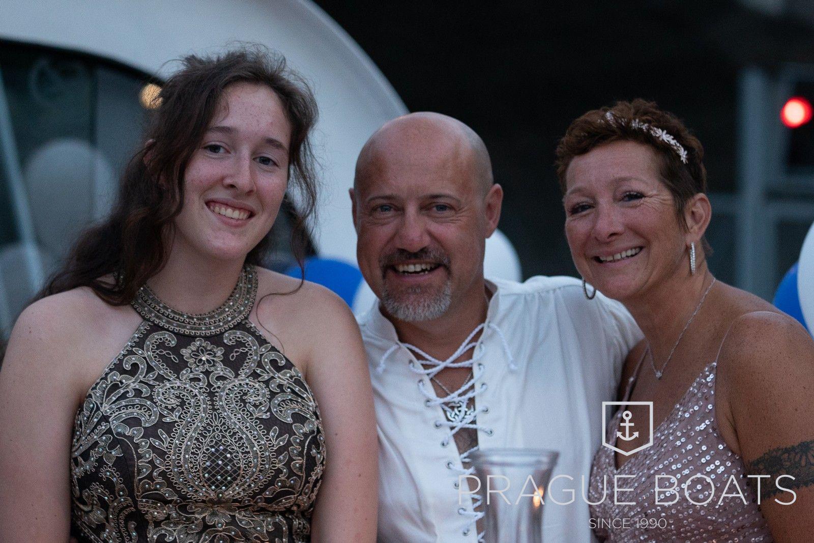 Photo : Svatební afterparty na bateau Agnes de Bohemia – 44