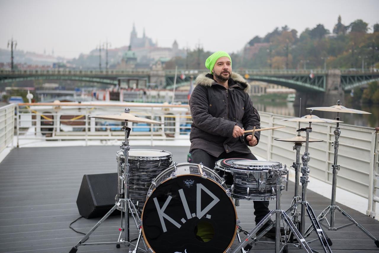 Foto: Support Lesbiens natáčeli klip na Cecílii – 2