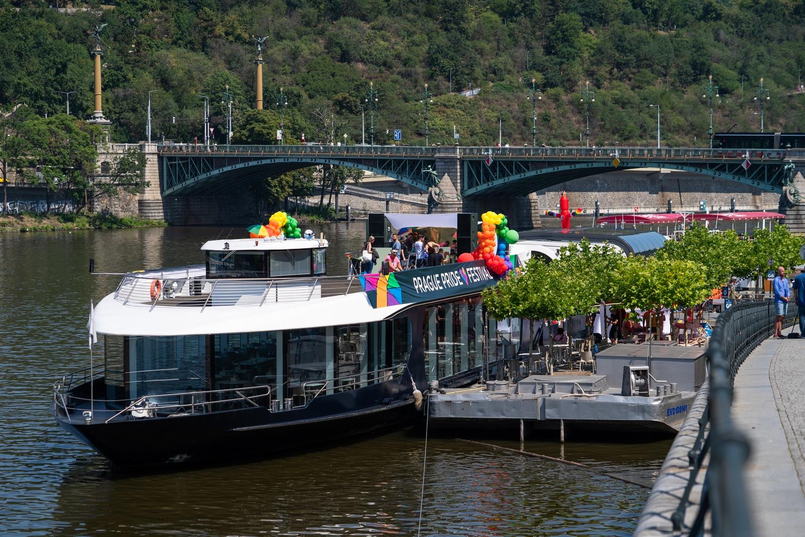 Photo: Prague Pride on the Vltava 2020 – 2