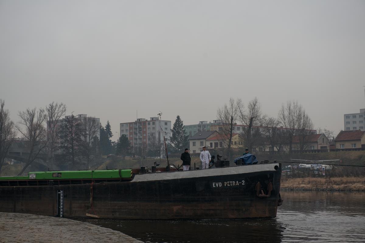 Foto: The towed barca has returned to Praga – 14