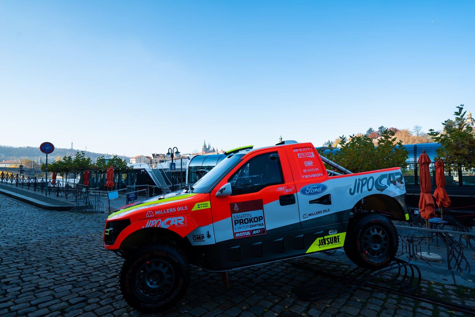 Photo : Posádky Rallye Dakar 2020 se představily na… – 13