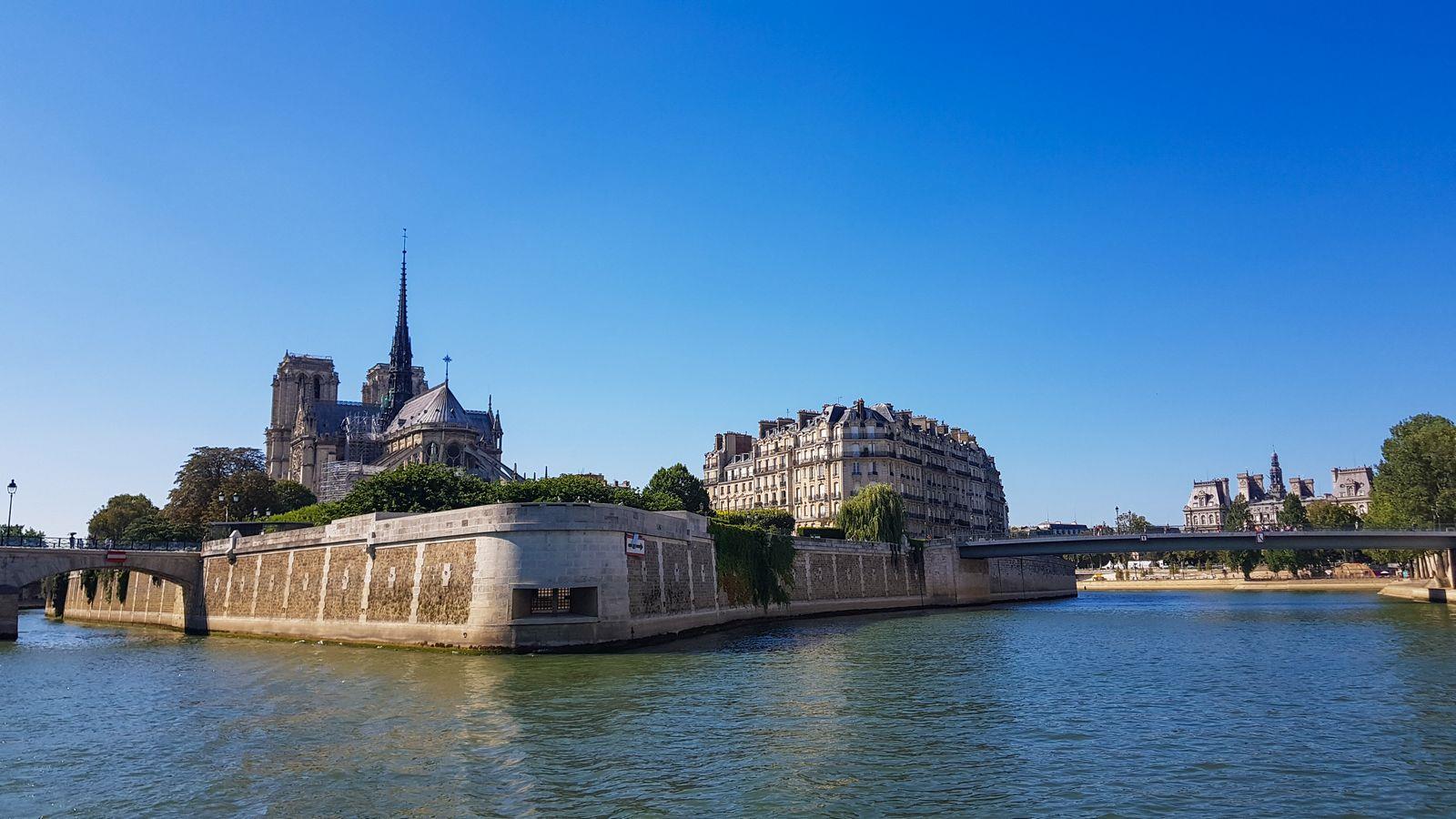 Photo: Boat cruises in Paris – 11