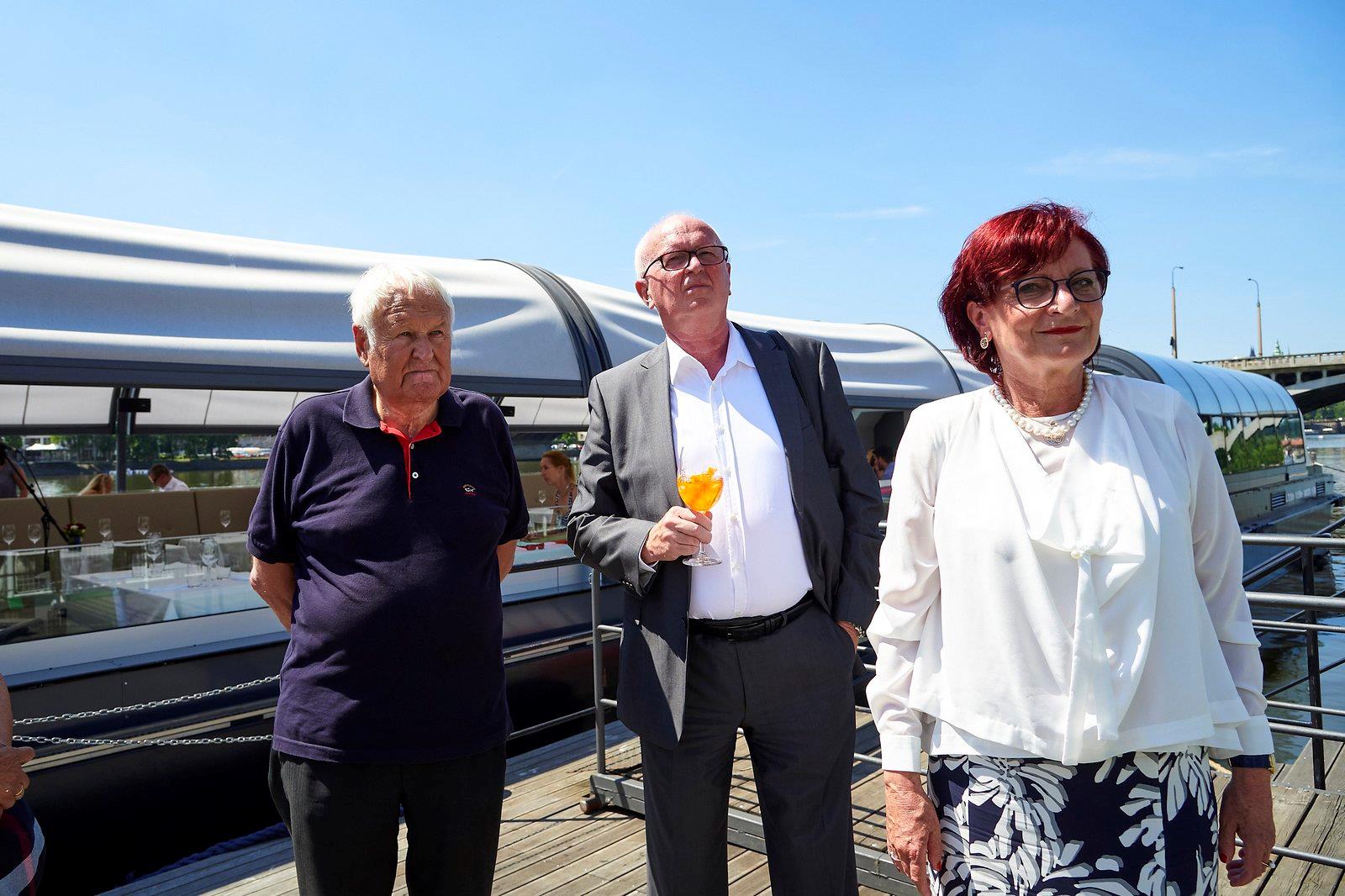 Foto: Christening of a new barca e 80 years of the… – 16