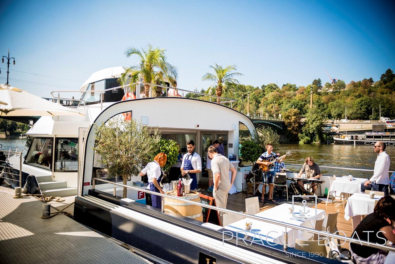 Foto: Brunch auf der Bohemia Rhapsody-poslední volná… – 9