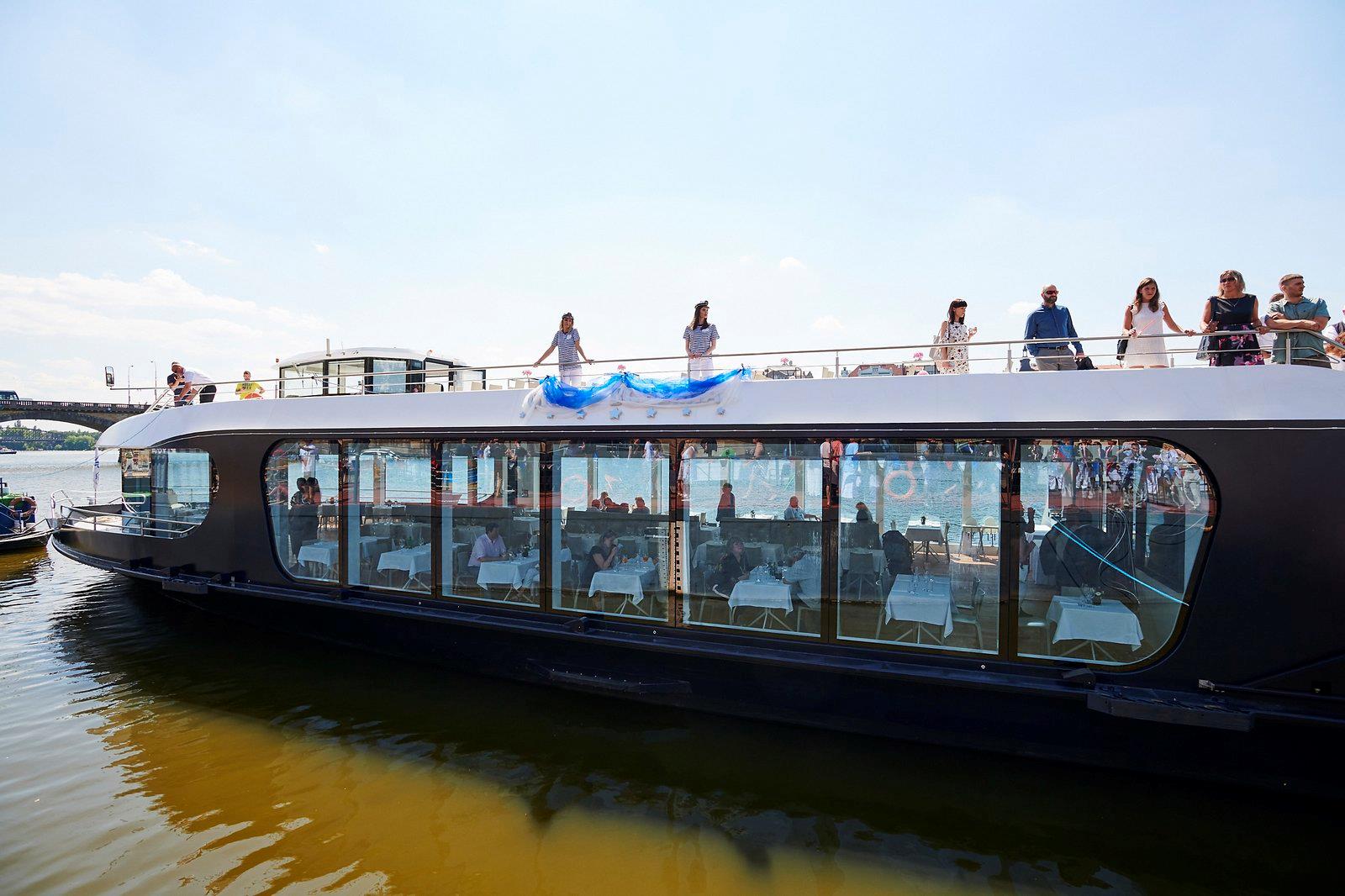Foto: Christening of a new barca e 80 years of the… – 17