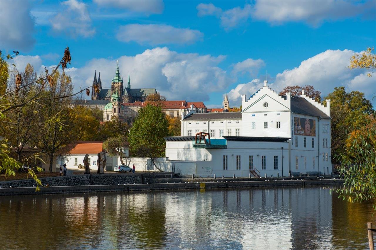Foto: Indian summer in Praga on the Moldava – 4